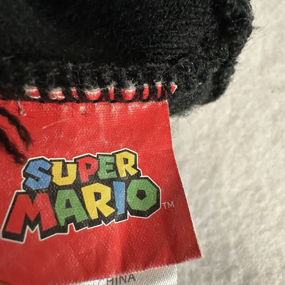 Super Mario Embroidered Black Knit‎ Beanie Hat One Size Nintendo 2017